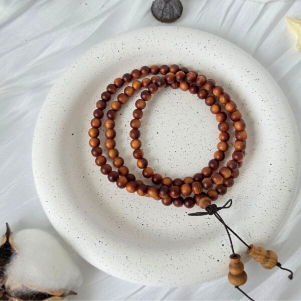 Classic 108-beads cypress Thuja bracelet Wooden bracelets with sandalwood Agarwood scent